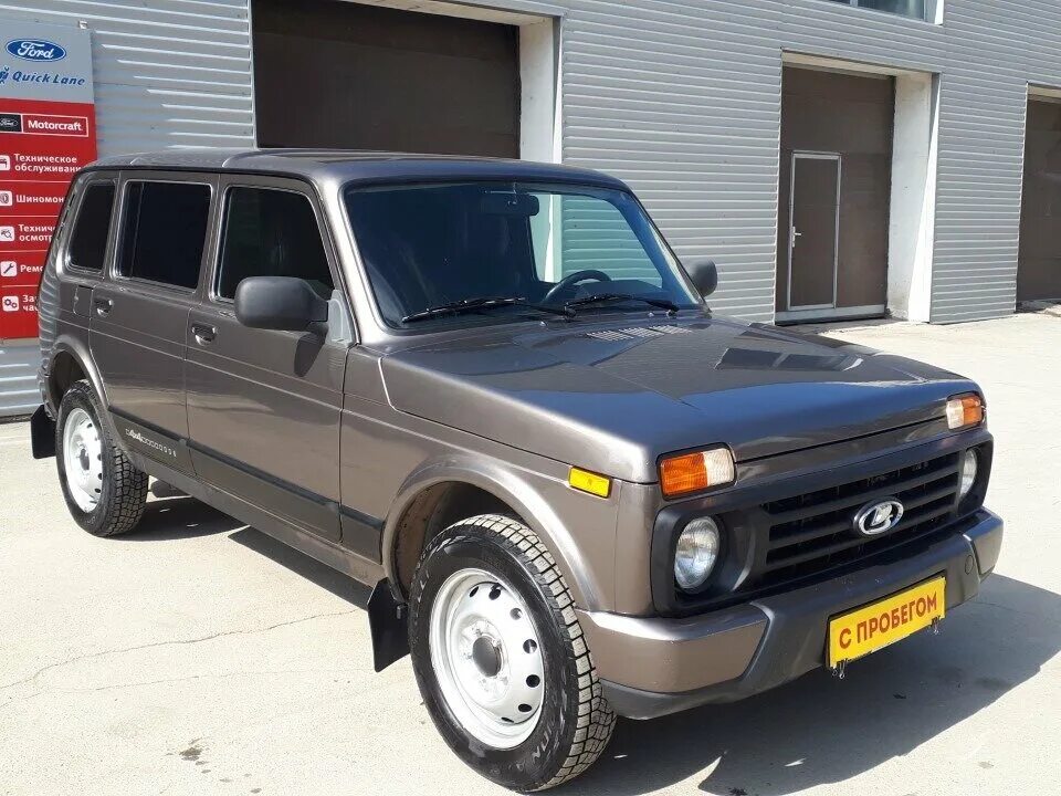 авито нива 5 дверка. машина 5 дверка. лада нива 2131 5 дверная. нива 2131 новая. нива 21213 5 дверка.