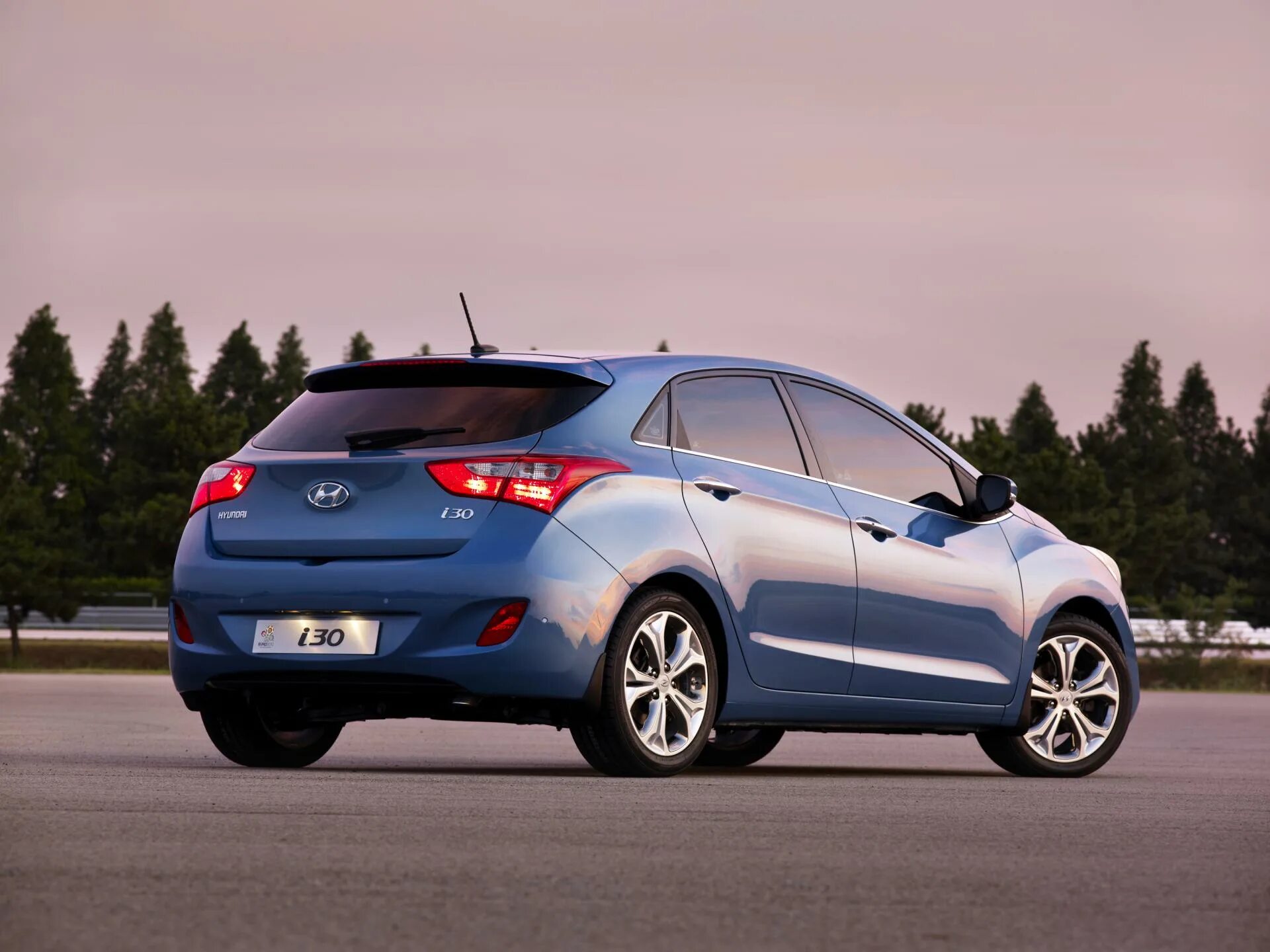 Ай буде. Hyundai i30 хэтчбек. Хендай i30 хэтчбек. Hyundai i30 2013. Хендай ай 30.