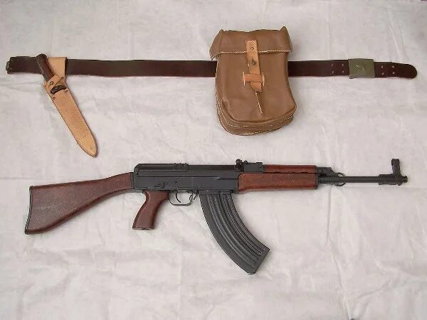 Автомат sa vz58. Vzor 58. Vz 55 танк. Vz 58 k мир танков оборудование. Чешский автомат vz 58.