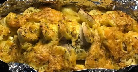 Стейки индейки с картошкой в духовке