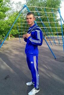 Пацаны в спортивках