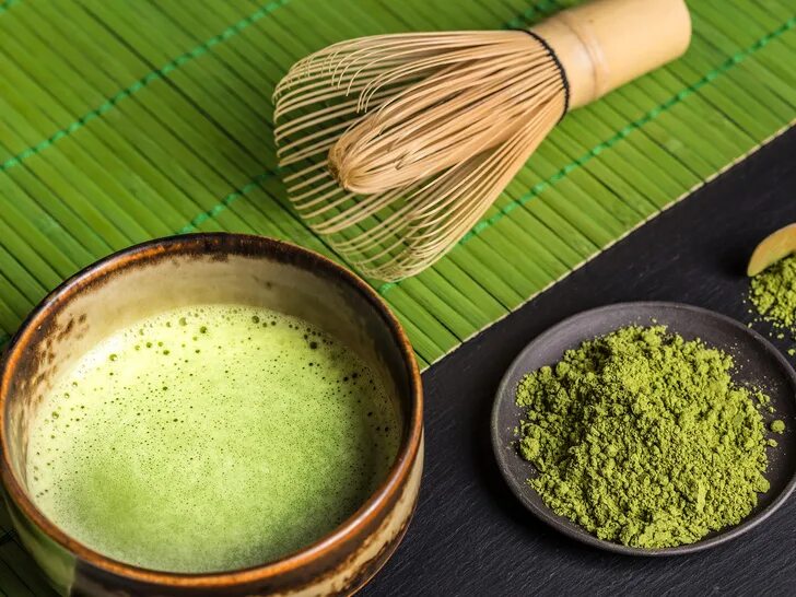 Мача пить. Мача пить. Маття латте. Зеленый японский чай маття. Японский чай матча (маття).