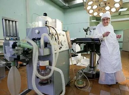Старейшая женщина хирург