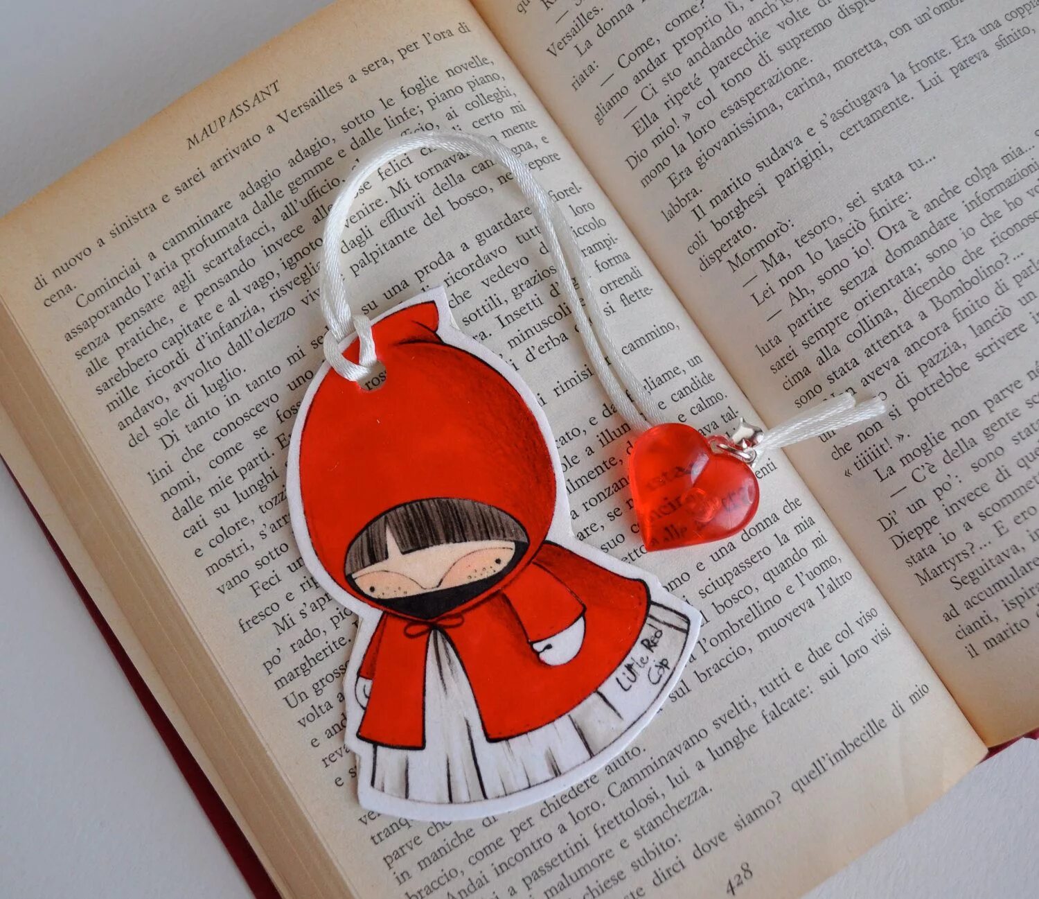 Сделать красивую закладку для книги. Оригинальные закладки для учебников. Мастер класс закладка для книг. Оригинальная закладка своими руками. Книжная закладка своими руками.