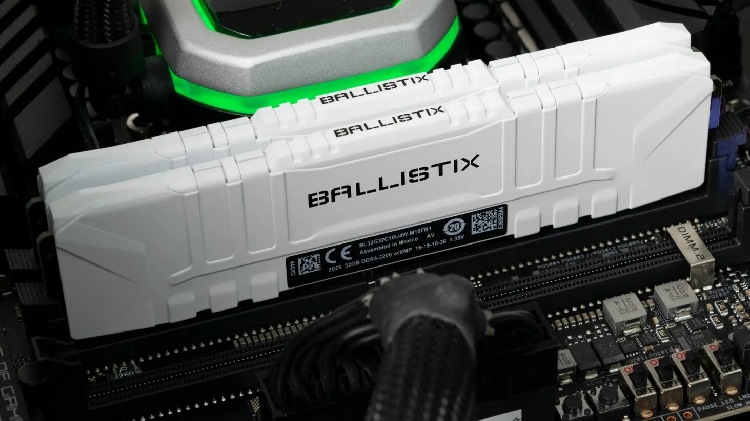 Crucial ballistix ddr4 3200 мгц. Crucial ballistix white 16gb. crucial ballistix ddr4 16. ram 16 gb ballistix 3000mhz. crucial ballistix 3200 white.