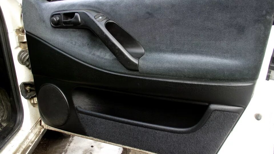 Двери пассат б3. Дверной карман volkswagen passat b3 акустика. дверные карты пассат б4 под 2 динамика. дверные карты фольксваген пассат б3. карты дверей под эсп пассат б3.