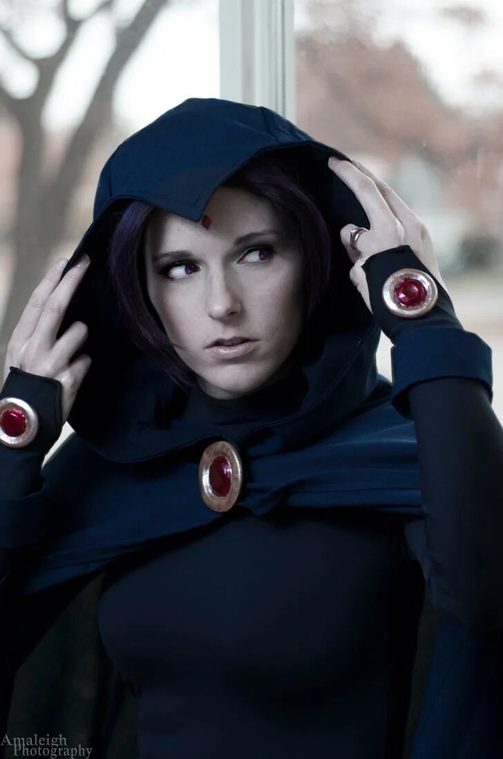 Raven cosplay. Рэйвен. Роли леди Рейвен. Комиссар Рейвен.