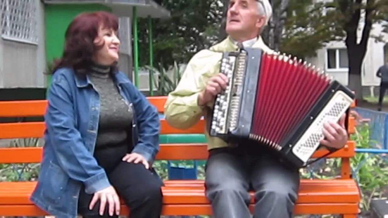 Клипы под баян. Песни под баян. застольные песни под баян. застольные песни под аккордеон. караоке песни под баян.