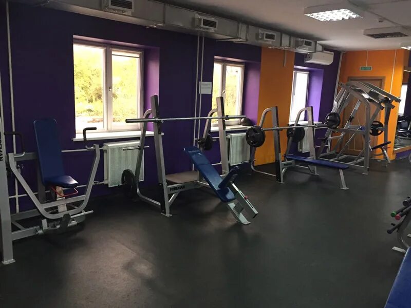 зал тяжелой атлетики, ул. зал тяжелой атлетики москва. атлетика новосибирск красный проспект 220. атлетика новосибирск тренажерный зал. 21 тренажерный зал.