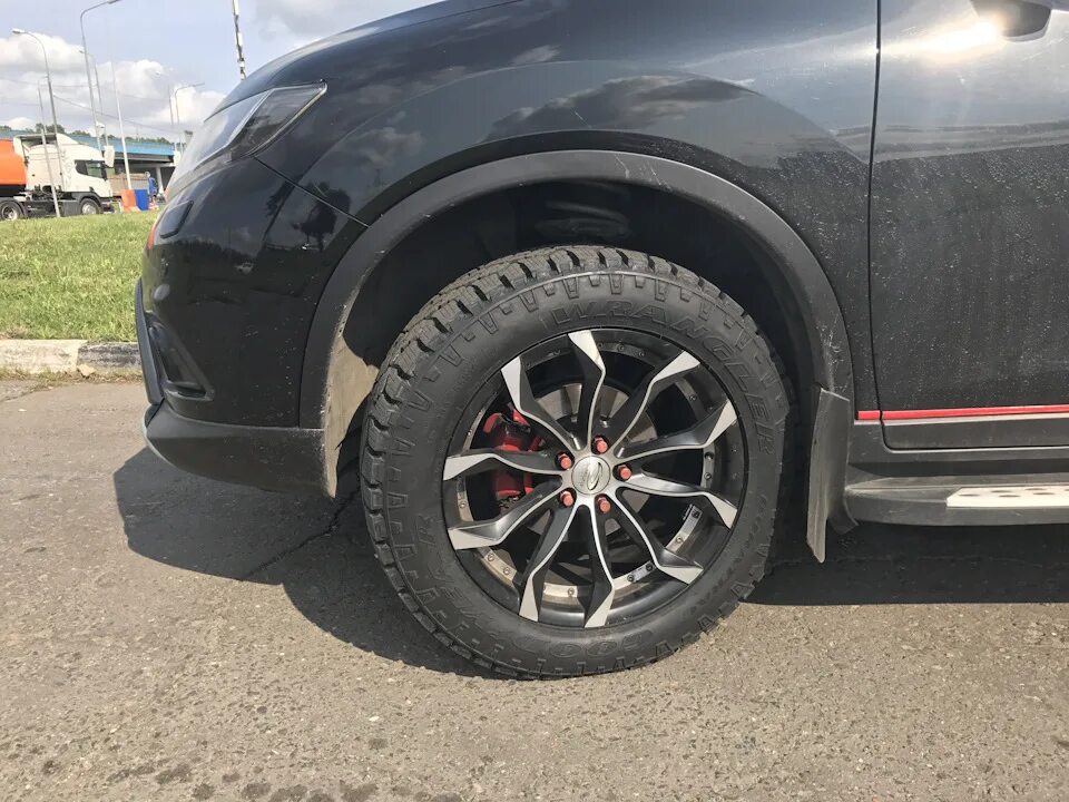 Резина икстрейл т32. Nissan x-trail t32 лифт подвески. X-trail t32 r18. Резина икстрейл т32. Х трейл т32.