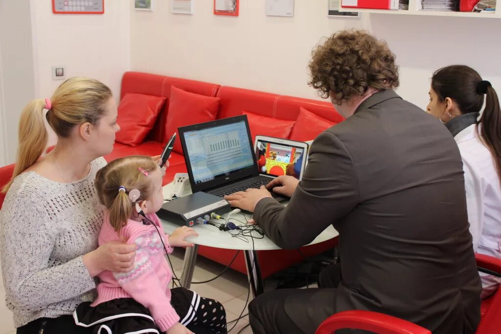 Занятия с детьми с нарушением слуха. Кохлеарная реабилитация. Реабилитация детей после кохлеарной имплантации. Реабилитация после кохлеарной имплантации. Кохлеарная реабилитация.