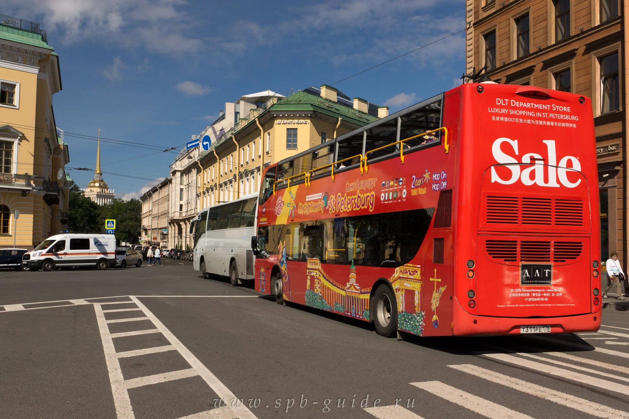 Экскурсионные автобусы в санкт петербурге. Автобус City Sightseeing Санкт-Петербург. City Sightseeing Москва. Автобус City Sightseeing Москва. Автобус Сити сайтсиинг.