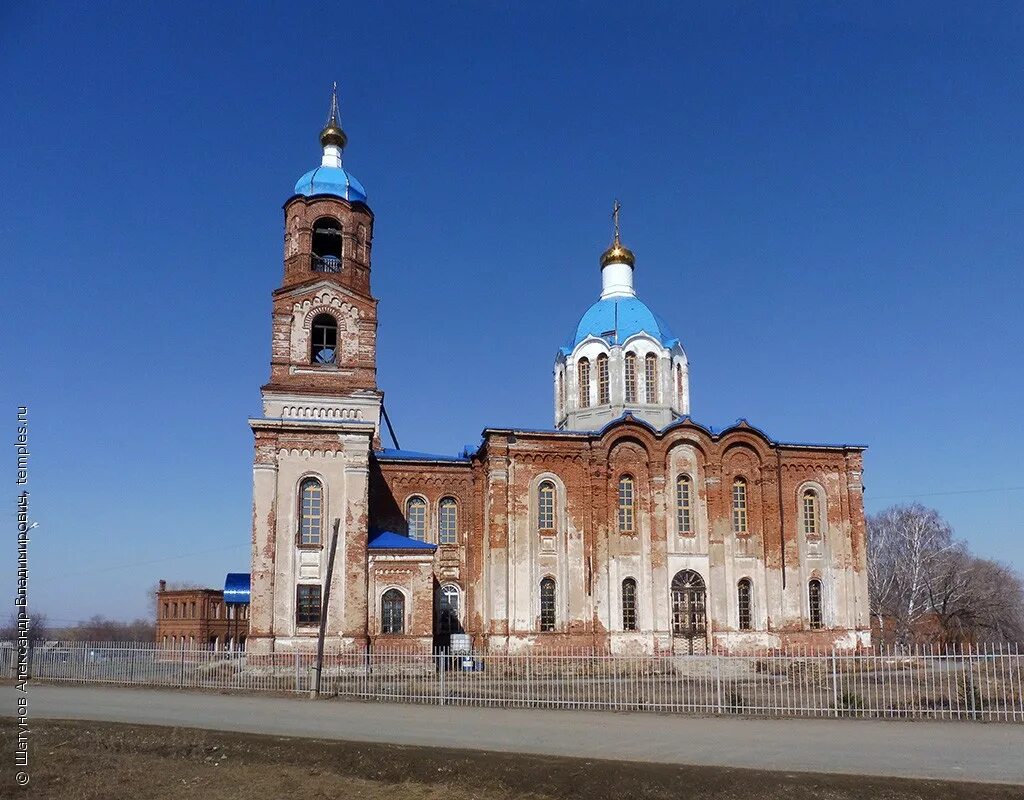 Храм Тихвинской иконы Божией матери село губернское. Церковь деревня ёгла Тихвинской иконы Божией матери. Храм Тихвинской иконы Божией матери Челябинск. Храм село губернское Челябинская область.