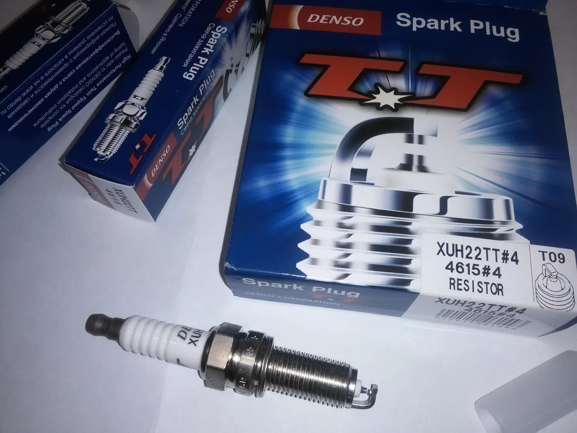 Свечи зажигания Денсо xuh22tt. Свечи зажигания Денсо Spark Plug xun22тт»4 4615»4 Resistor. Свечи Denso xuh22tt дв.274. Свечи Denso Spark Plug xuh22tt.