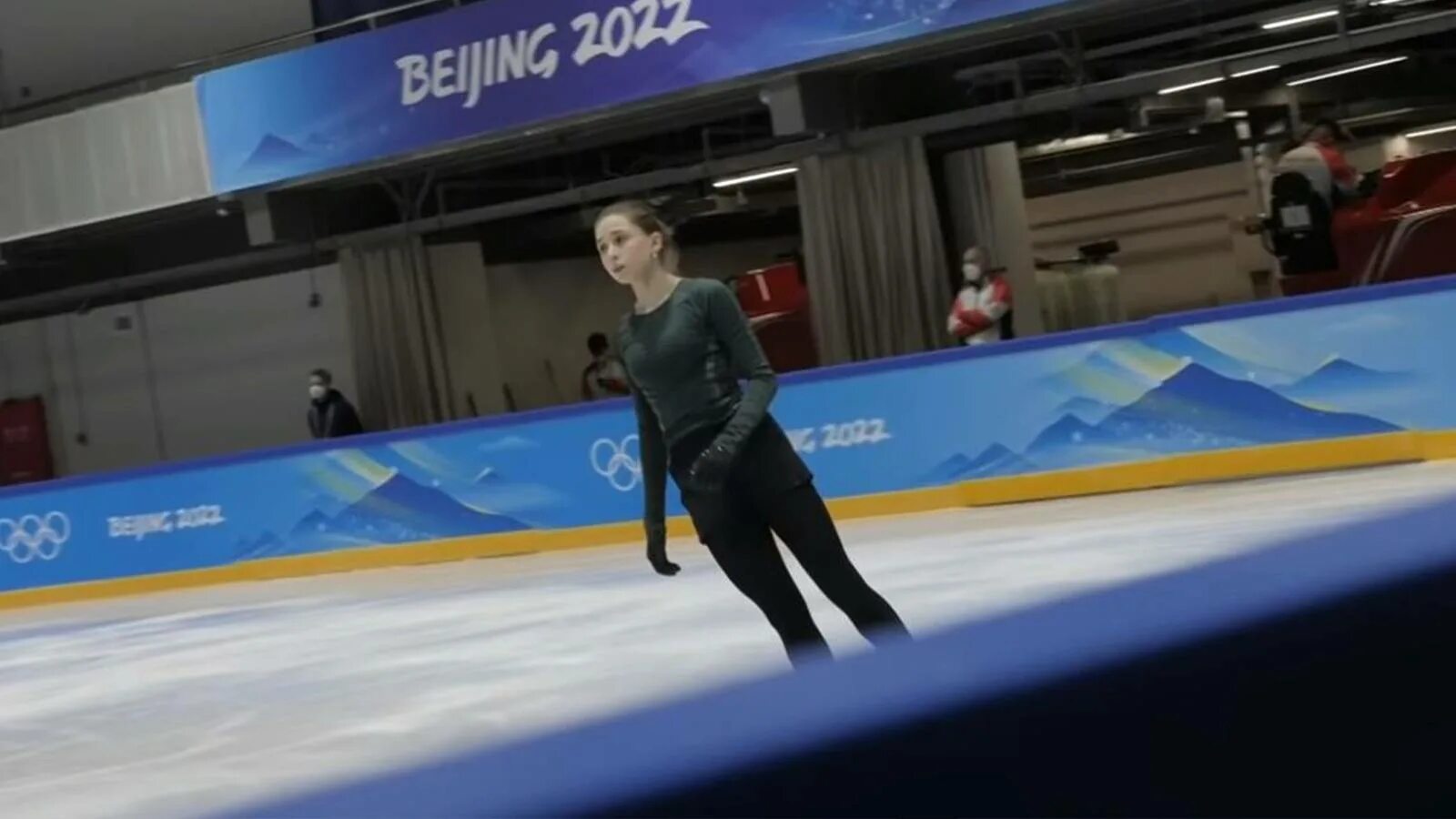 Валиева шоу. Камила валиева фигурное катание 2022. Камила валиева. Камила валиева победила. Валиева выйдет на лед.