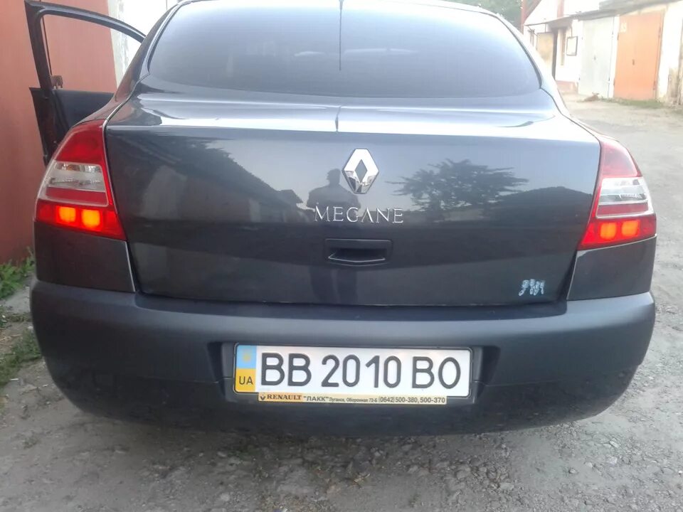 Рено меган 3 задние фары. Тонировка фар рено меган 3. Задние фонари renault megane 3. Рено меган задних фар. Рено меган 2 фонари задние светодиодные.