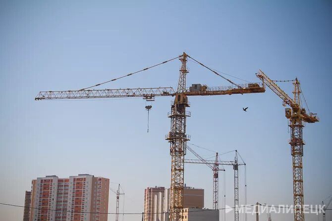 Профессия машинист крана крановщик. Машинист башенного. Машинист крана крановщик башенного. Вакансии москва машинист башенного. Машинист крана 2021.