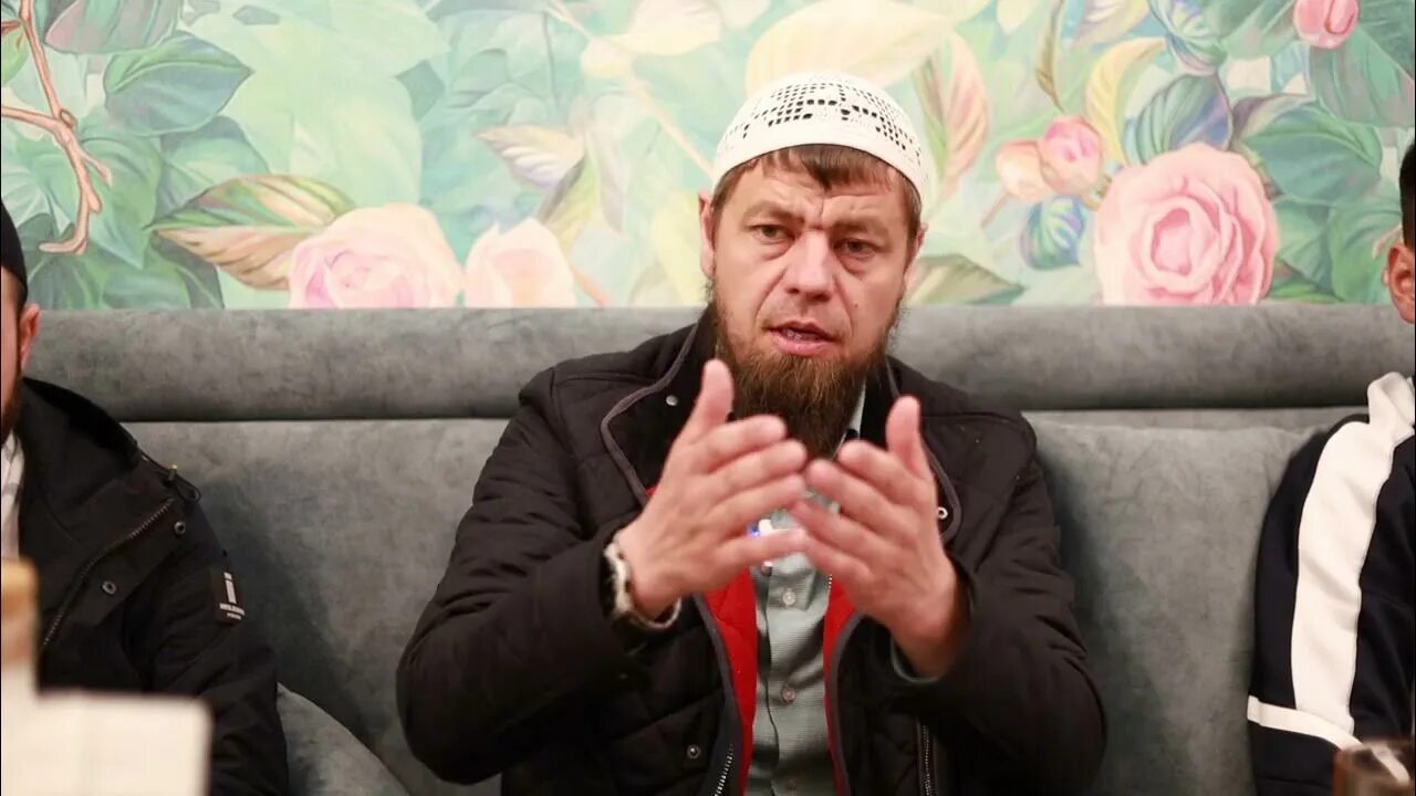 Мухаммад абу ахмад. Айдемир абу ахмад. мухаммад абу усама. халил абу ахмад. саид ахмад абу джабир муцалаульский.