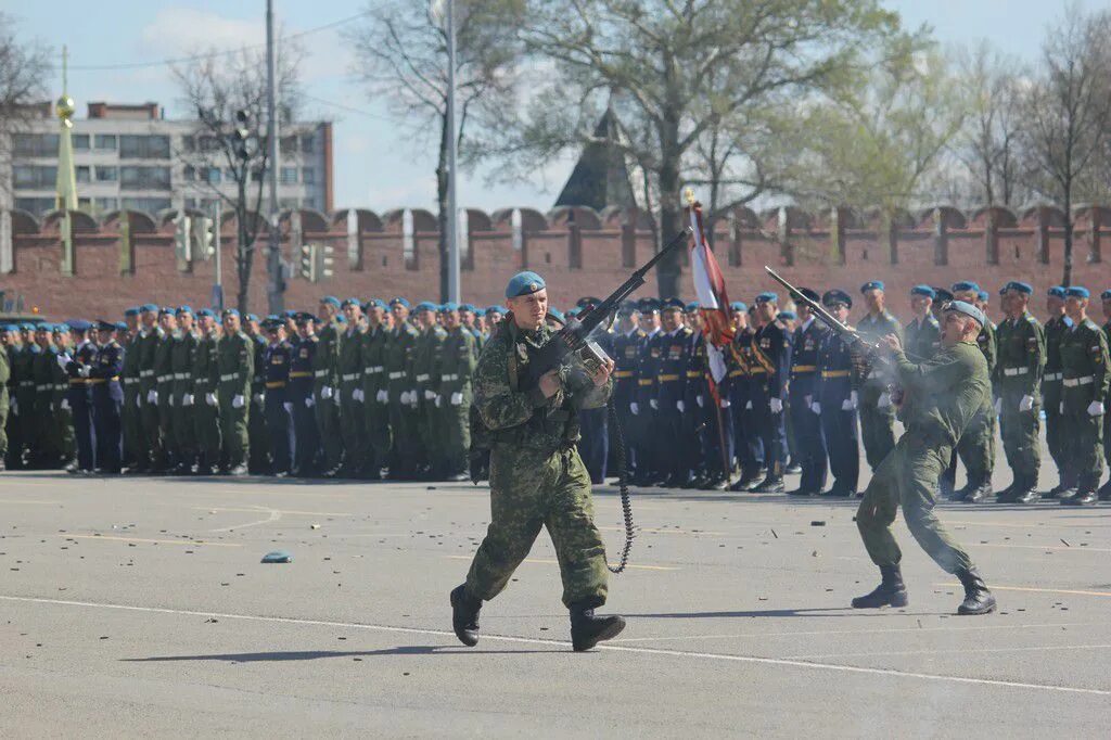 Вдд г тула. Тульская 106-я гвардейская воздушно-десантная дивизия. 106 дивизия вдв тула. Дивизия г тула. 106 гвардейская воздушно-десантная дивизия тула.