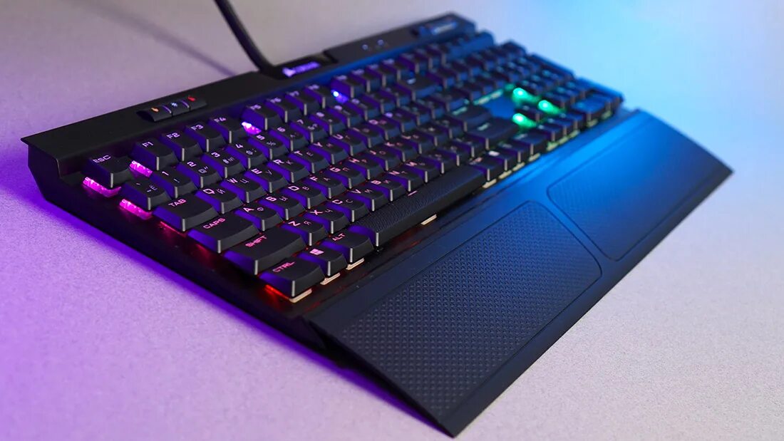 Legion клавиатура подсветка. Lenovo Legion клавиатура. Механическая клавиатура Legion. Клавиатура pk900 RGB. Lenovo Legion k300.