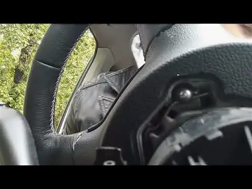 Как снять руль туран Demontage van het stuur + AirBag VW Caddy 2 / Amarok / Touran 2  Y