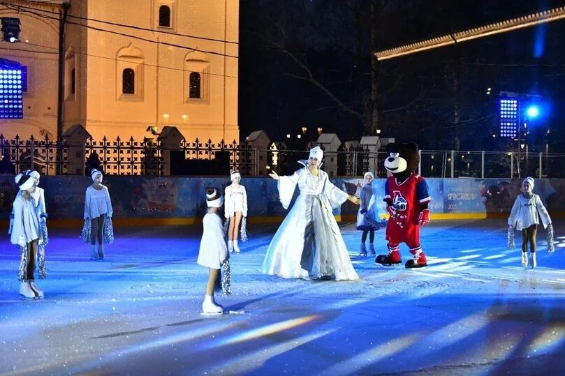 На саветскойярославль каток. Каток. Новогодний каток ярославль. Новогодний каток ярославль. Новогодний каток ярославль.
