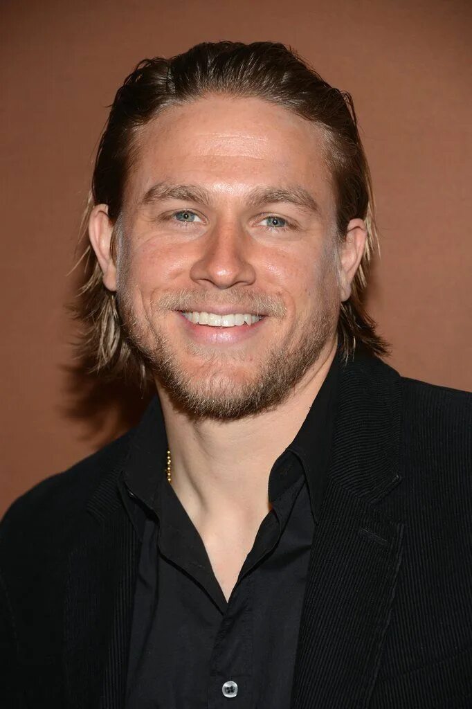 Charlie hunnam. Чарли Ханнэм. Актер Чарли Ханнэм. Ханнэм Чарли Ханнэм.