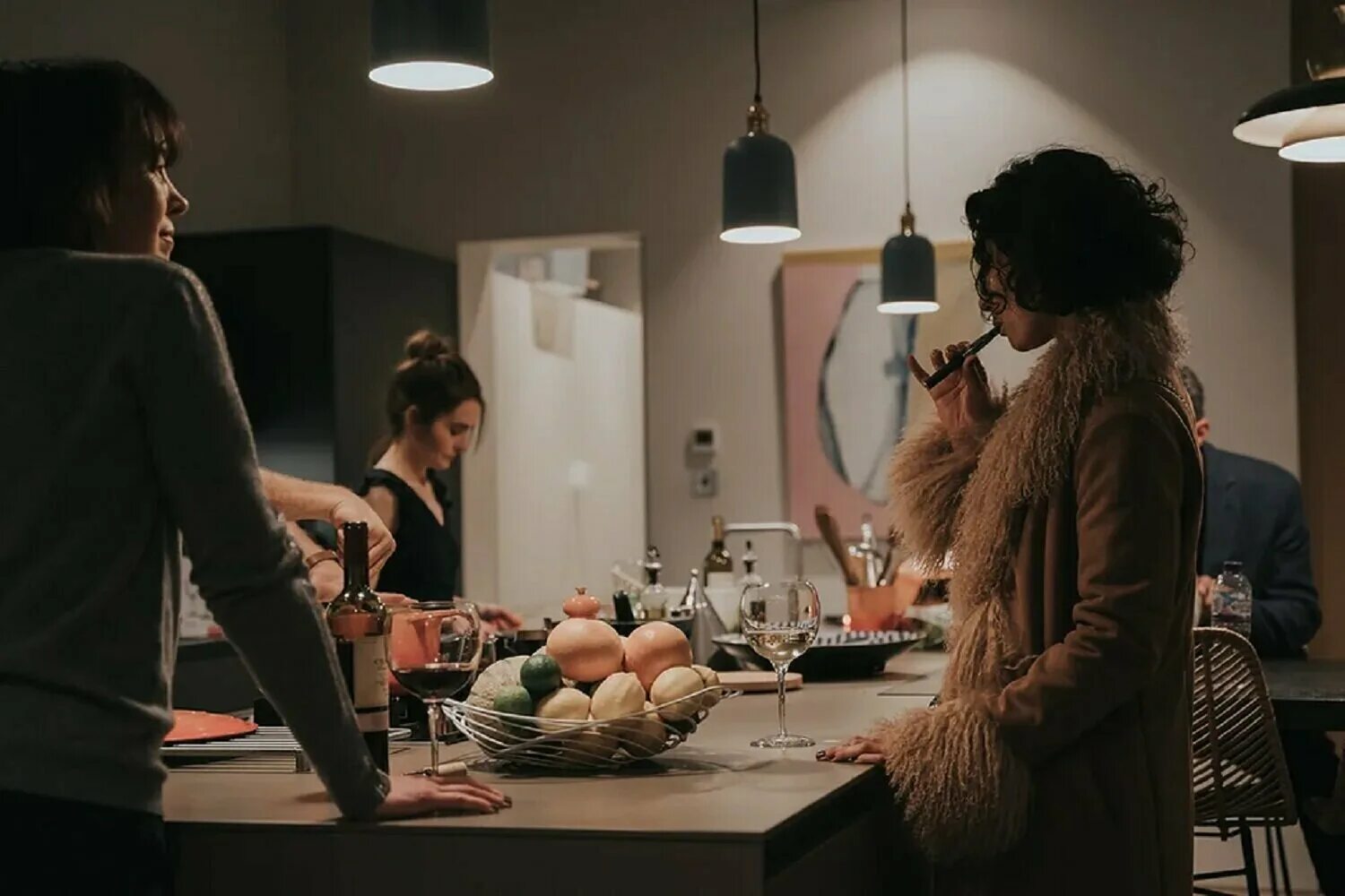 кухня елены гилберт. друзья 2023. ришар берри. верзила 2012. Perfect addiction 2023.