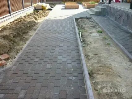 Установить под тротуарную плитку бордюр