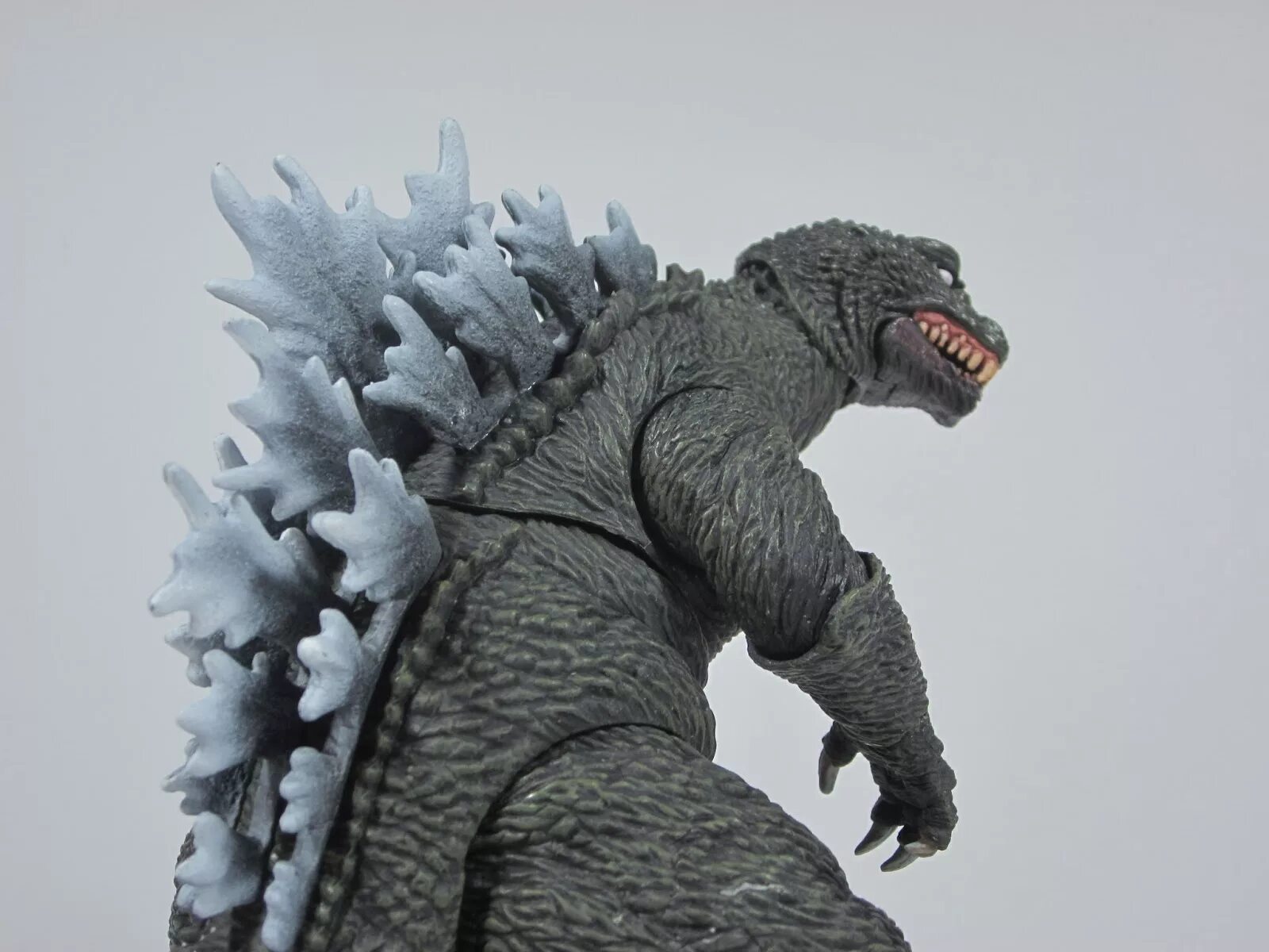 Годзилла возрастное ограничение. Годзилла. Godzilla 2001. Фигурка NECA Godzilla 2001 42883. Годзилла 2006.