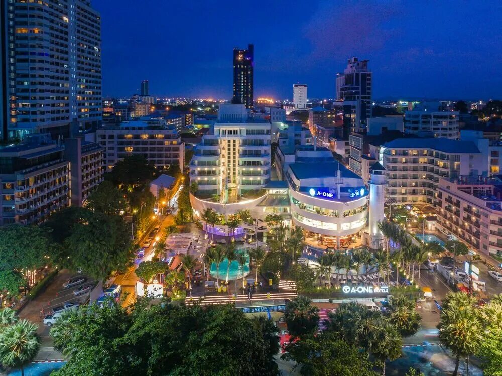 A-one the royal cruise hotel. паттайя отель корабль. роял круиз паттайя отель. паттайя отель a one royal cruise. A-one royal cruise 4*.