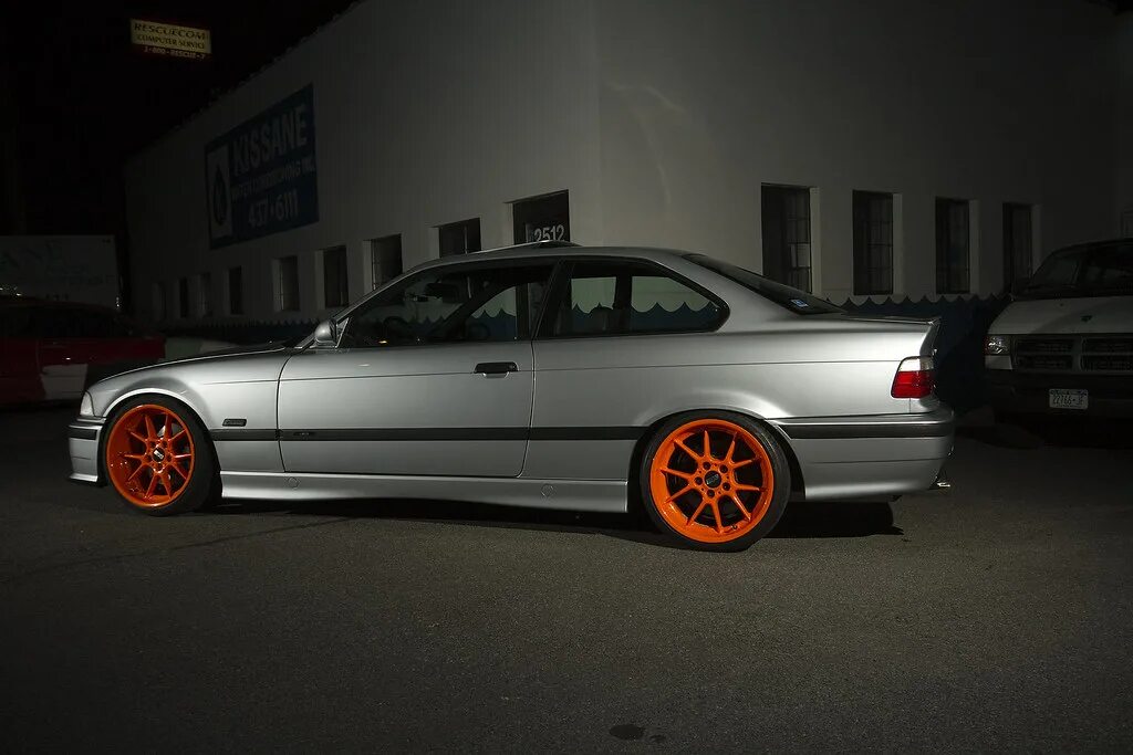 Е36 е46. BMW e36 BBS r18. E36 r18 BBS. BMW m3 1995. BMW e36 оранжевая.