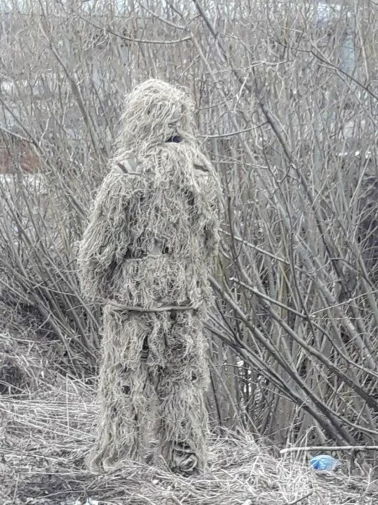 Маскхалат гилли зимний. Костюм маскировочный ghillie snow. Маскхалат леший шаман охотничий. Костюм маскировочный зимний mil-spec ghillie, snow camo. Белые леший.