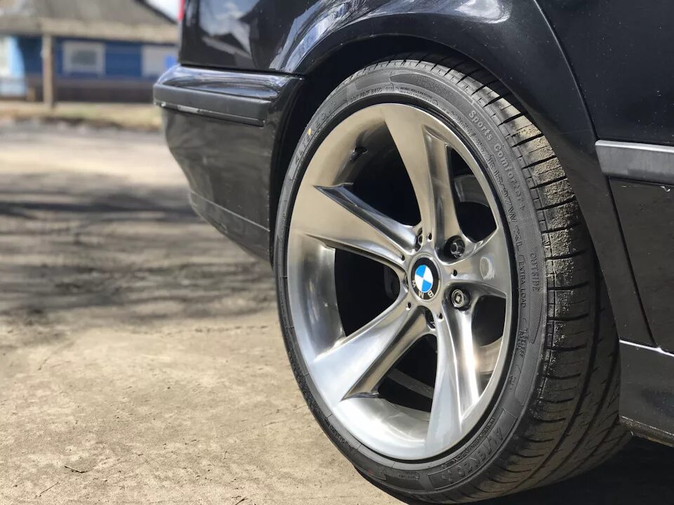 Шины 275 r18. 128 стиль бмв r17. bmw 128 стиль r18. 128 стиль графит бмв. колеса 128 стиль на бмв.