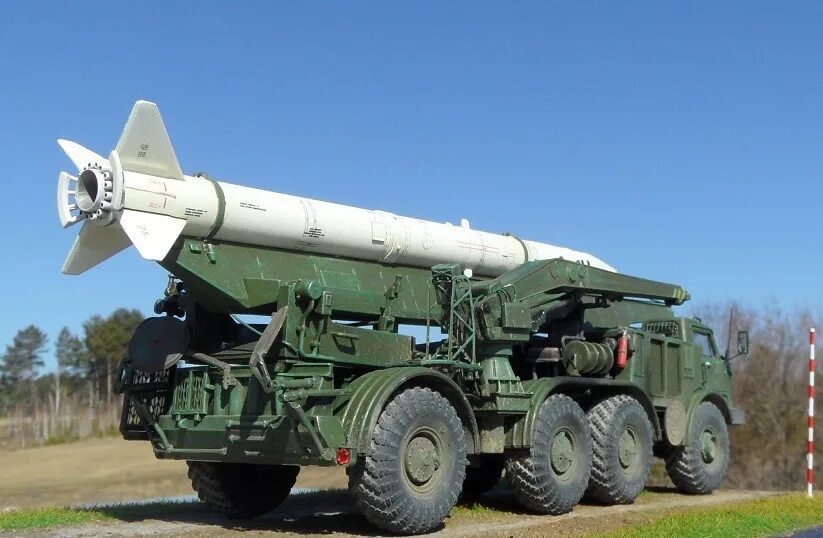 9K52 Luna-M (Frog-7): Photos, History, Specification