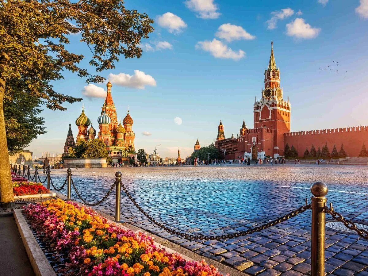 Российские картинки. Москва. Москва Кремль красная площадь. Московский Кремль летом. Москва красная площадь лето.
