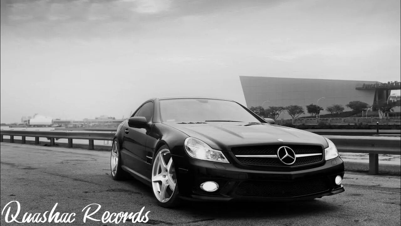 Мерин субы. Мерседес-бенц amg 63 черный. Из чёрного мерина. Мерен или мерин. Черный мерин картинки.
