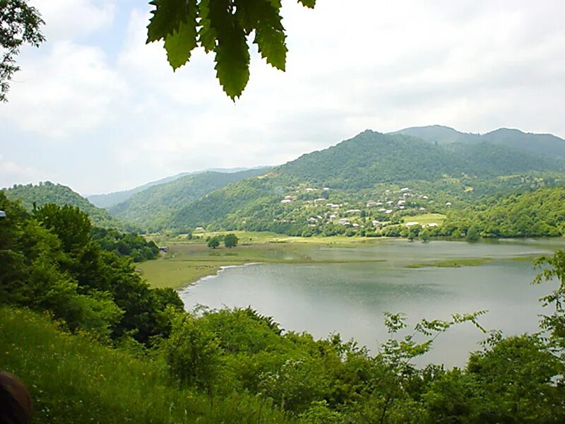 азербайджан масаллы исти су масаллы истису виляш. истису азербайджан ленкорань. республика азербайджан район масаллы село отжигала. истису ленкорань. масаллы город в азербайджане.