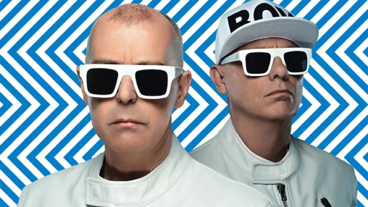 Пет шоп бойс 90. Pet shop boys. Группа Pet shop boys. Pet shop boys группа сейчас. Солист группы Pet shop boys.