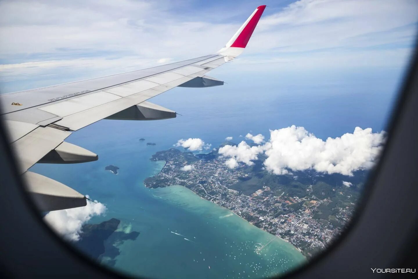 Поездки на самолете россии. Вид из самолета. Самолет над морем. Полет самолета над морем. Самолет над океаном.