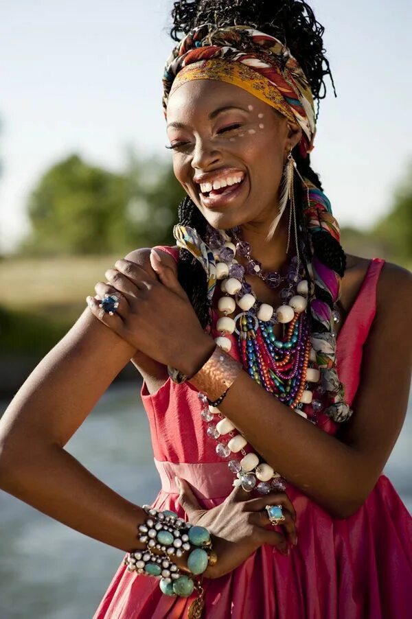 Africa women. Африканские женщины. Этническая женщина. Красивые африканские девушки. Фотосессия в африканском стиле.