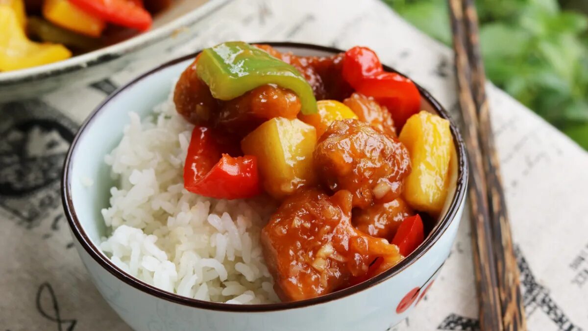 Sweet and sour. Курица по кантонски. Sour Sweet. Sweet and Sour Pork. Sweet and Sour Pork Chinese.