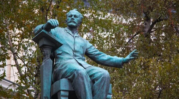 Памятники великим композиторам. Памятники великим композиторам. Памятник сергею рахманинову (великий новгород). Памятник михаилу глинке. Памятник с.