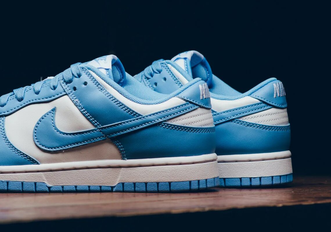 Найк 1 лоу. Nike SB Dunk Low UNC. Nike SB Dunk Low голубые. Nike SB Dunk Low Blue White. Nike Dunk SB Blue White.