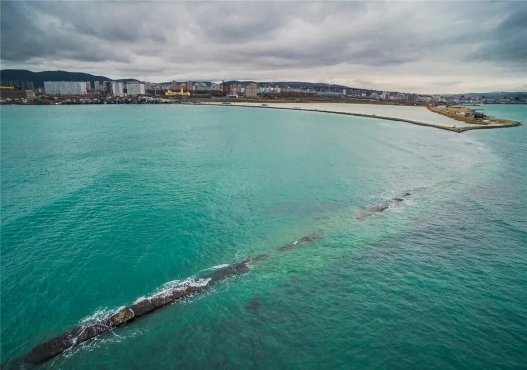 Новороссийск novorossiysk море. Суджукская коса Новороссийск. Пляж Суджукская коса Новороссийск. Суджукская коса и Лагуна в Новороссийске. Суджукская Лагуна Новороссийск.