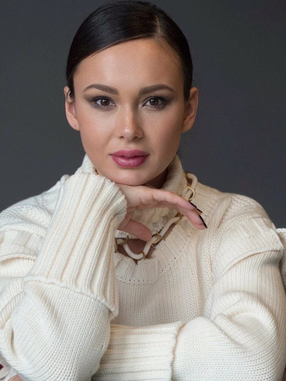 Аида гатауллина оперная певица. Певица аида гарифуллина. Гарифуллина оперная. Оперная дива аида гарифуллина. Гарифуллина оперная.