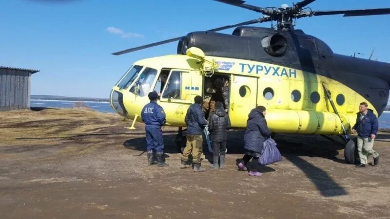 Рп5 туруханск. Ворогово Туруханский. Ворогово Красноярский. Вертолет Туруханск. Ворогово Туруханский район наводнение.