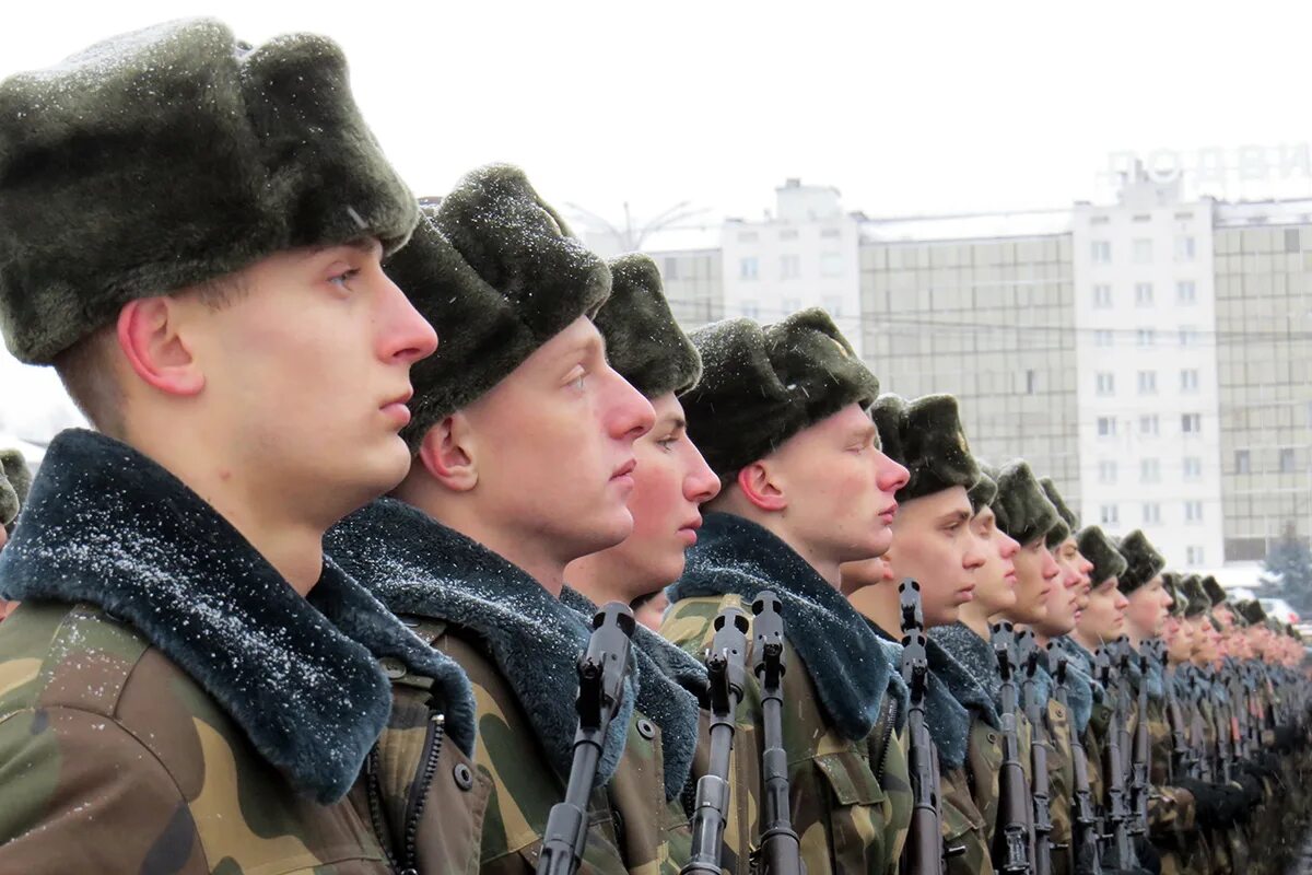 Несущих службу
