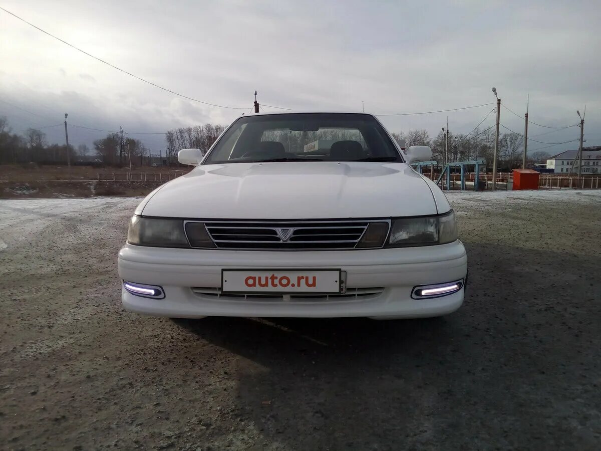 Виста св 32. Toyota Vista v30. Toyota Vista 1993. Тойота Виста v30 1993. Тойота Виста 1993 30 кузов.