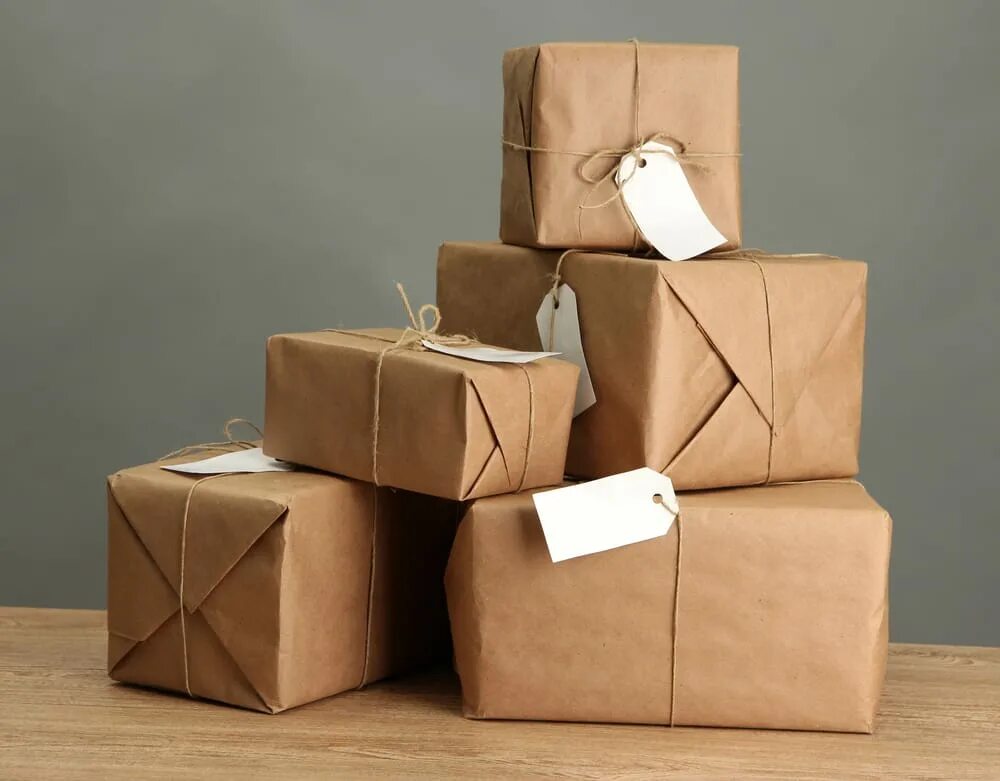 Package reports. Коробка посылка. Посылочка коробочка. Бандероль коробка. Бандероль для коробки.